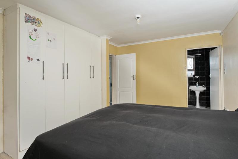 3 Bedroom Property for Sale in Booysens Park Eastern Cape